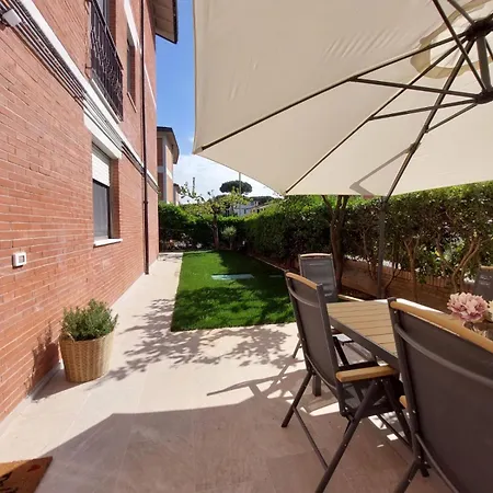 Casa Del Sole Apartments Con Giardino Marina Di Pisa Exterior photo