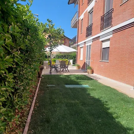 Casa Del Sole Apartments Con Giardino Marina Di Pisa Exterior photo