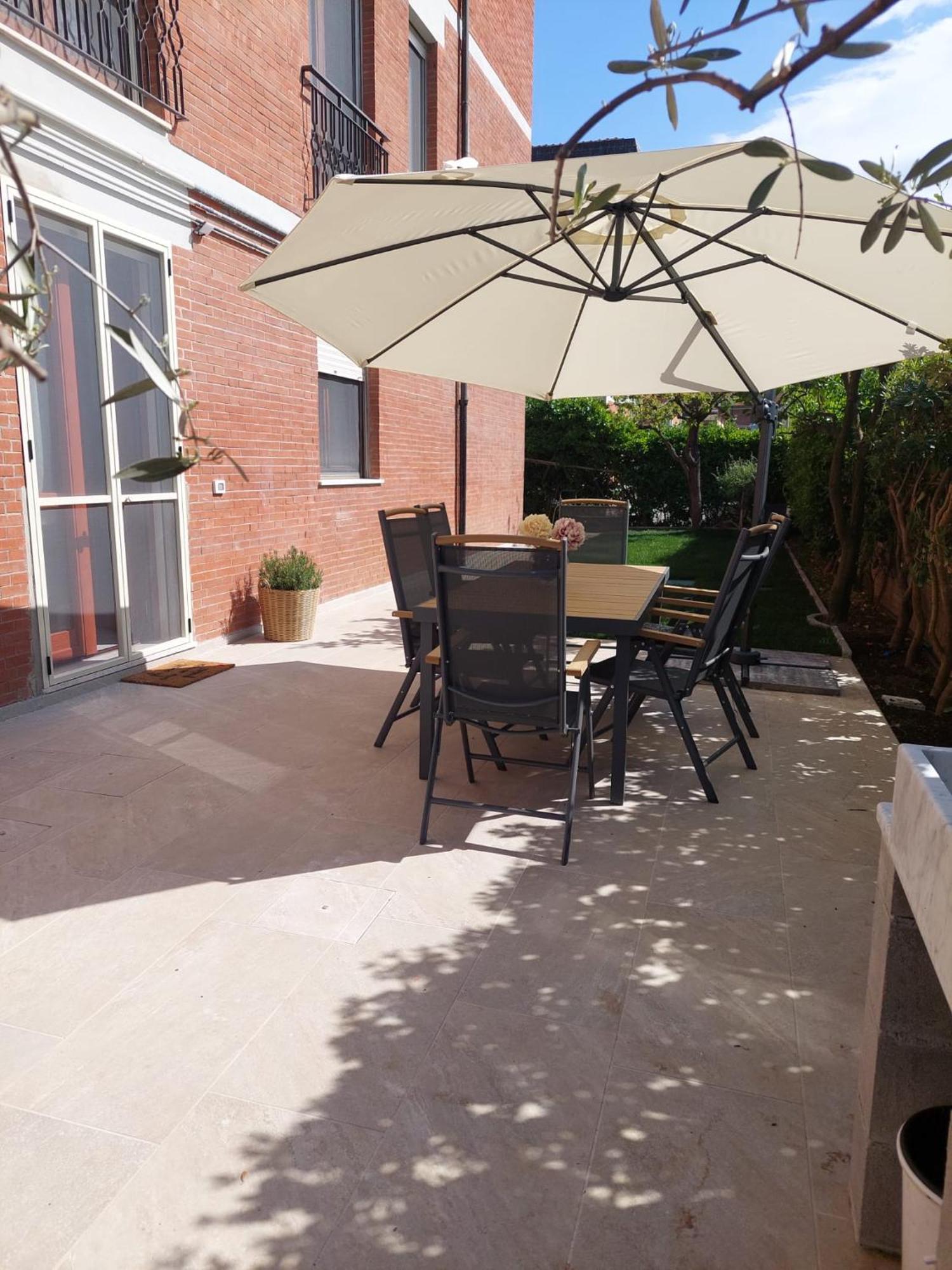 Casa Del Sole With Garden Apartment *